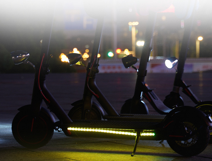 Unterbodenbeleuchtung LED Stripe – Licht für E-Scooter