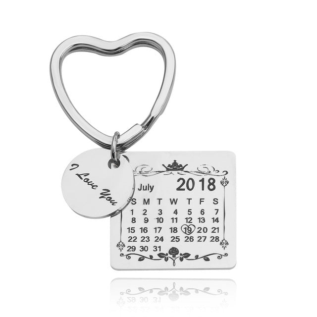 Personalisierter Kalender Schlüsselanhänger Individuelles Geschenk Graviertes Herz Datum Name Edelstahl Schlüsselanhänger Graduierung Jahrestag Geburtstag
