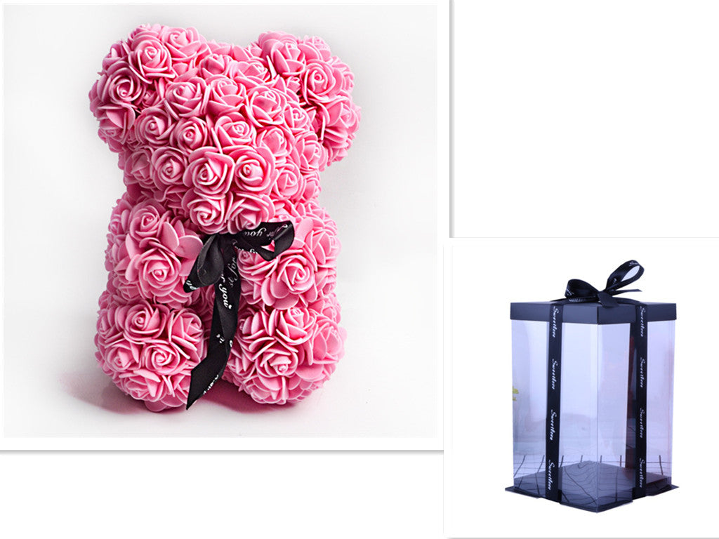 Teddybär aus Kunstrosen