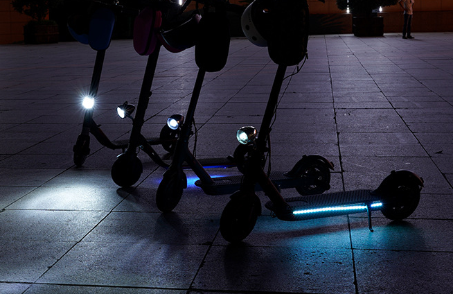 Unterbodenbeleuchtung LED Stripe – Licht für E-Scooter