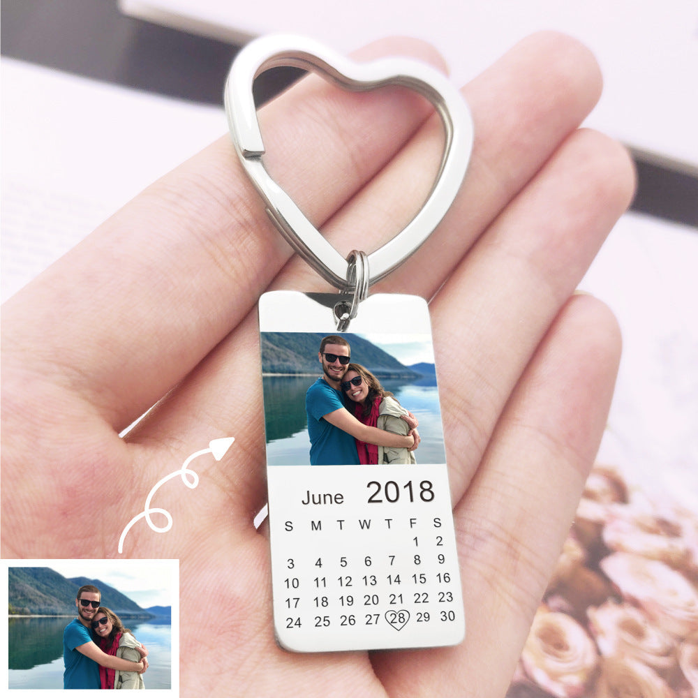 Personalisierter Schlüsselanhänger mit Kalender und Foto
